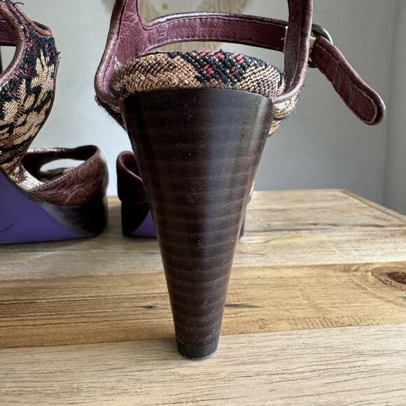 Kenzie Rachelle Burgundy Brocade Brown Platform Ankle Strap Peep Toe Sandal - Picture 13 of 17